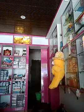 hotshreya69 online show from October 15, 2025, 7:08 am