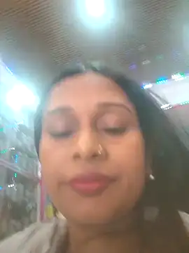 hotshreya69 online show from November 17, 2025, 8:53 am