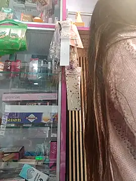 hotshreya69 online show from November 29, 2025, 7:55 am