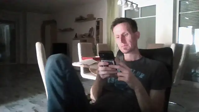 Snapshot of Trockenbau chatting on March 27, 2026, 12:05 pm Trockenbau online show from March 27, 2026, 12:05 pm