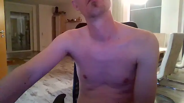 Snapshot of Trockenbau chatting on April 23, 2026, 5:04 pm Trockenbau online show from April 23, 2026, 5:04 pm