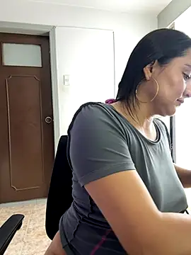 Rouse69  online show from October 21, 2025, 11:33 am