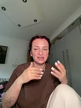 OliviaaFischer online show from February 5, 2026, 11:15 am