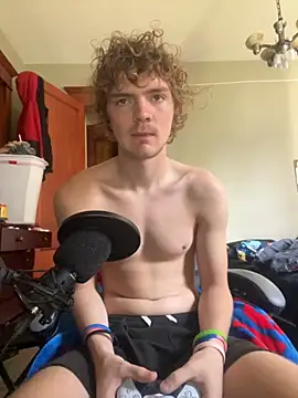 landen432 online show from September 19, 2025, 4:51 pm