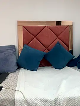 emma hot2006 online show from October 4, 2025, 4:05 pm