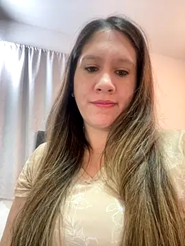 emma hot2006 online show from October 22, 2025, 4:18 pm