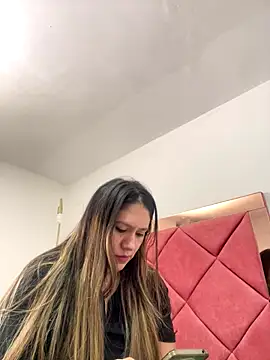 emma hot2006 online show from November 7, 2025, 6:30 pm