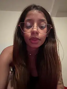 FadaPerigosa online show from April 24, 2026, 1:30 am