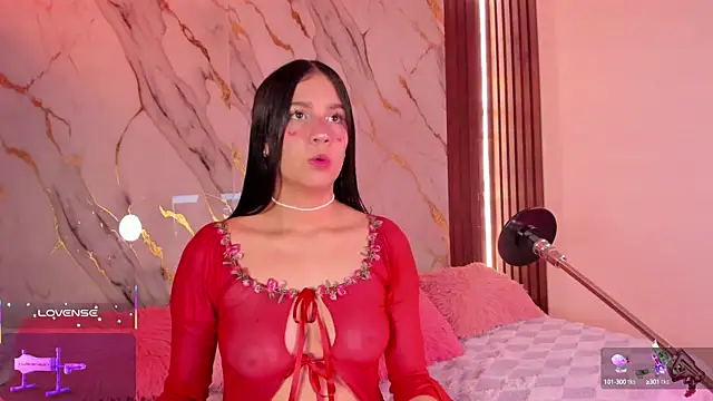 Emmiicute online show from October 15, 2025, 8:31 pm