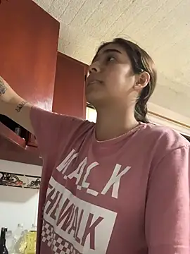 miaftmax online show from November 13, 2025, 6:29 pm