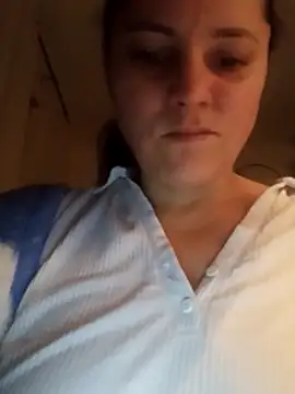 Cassandrina1 online show from November 28, 2025, 5:43 am