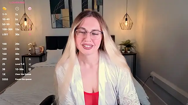 Lexi terele online show from September 11, 2025, 7:19 am