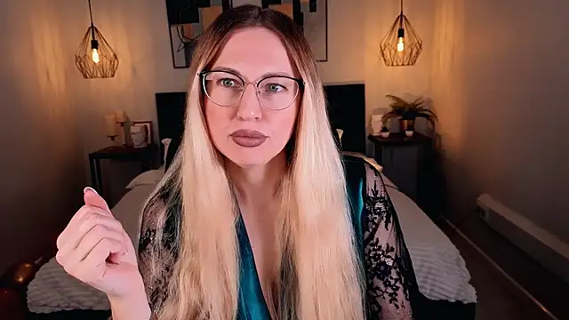 Lexi terele online show from September 21, 2025, 6:37 am