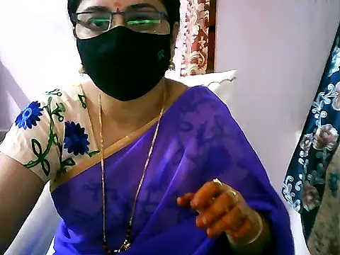 jannu6482 online show from September 19, 2025, 1:34 pm