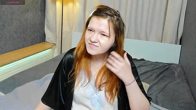 Nora lovvvv online show from October 22, 2025, 11:10 am