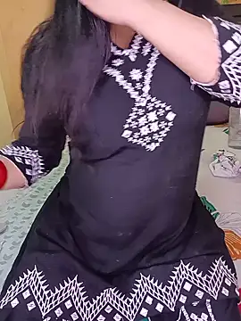 Snapshot of PRIYA_22 chatting on June 4, 2026, 12:33 pm PRIYA 22 online show from June 4, 2026, 12:33 pm