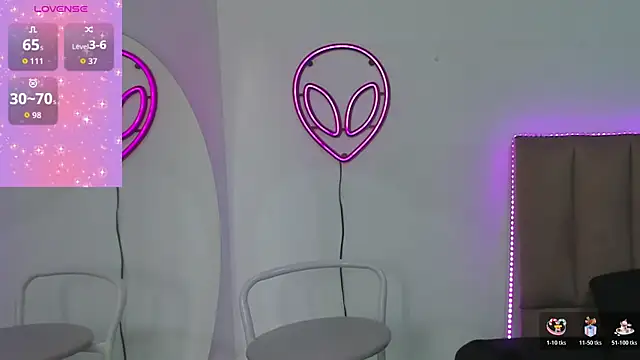 CandyAinsley online show from November 5, 2025, 6:19 pm