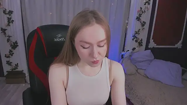 -Seava online show from November 6, 2025, 5:14 pm