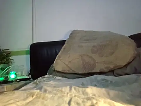 deviansilva online show from February 27, 2026, 2:22 am