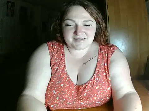Snapshot of AngelQSky chatting on June 25, 2026, 8:13 pm AngelQSky online show from June 25, 2026, 8:13 pm