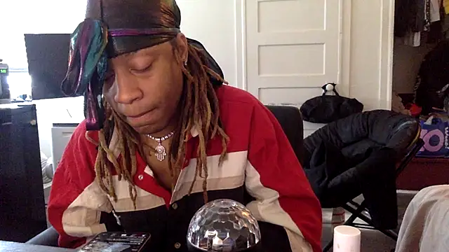 Diodre Benyoon online show from February 5, 2026, 4:44 pm