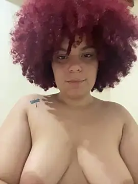 Enyagleam  online show from September 26, 2025, 2:37 am