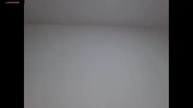 Gia Lee online show from November 6, 2025, 3:40 am