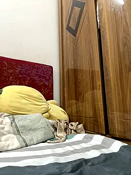 July-Asian online show from October 25, 2025, 2:56 pm