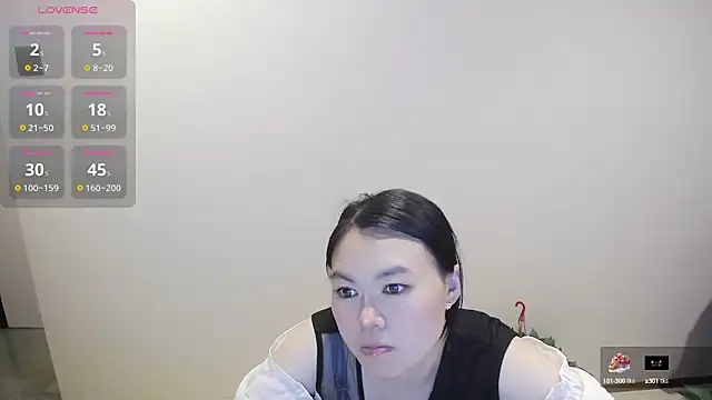 KateCondon online show from October 4, 2025, 12:47 pm