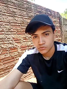 novinho safado   online show from February 5, 2026, 4:44 pm