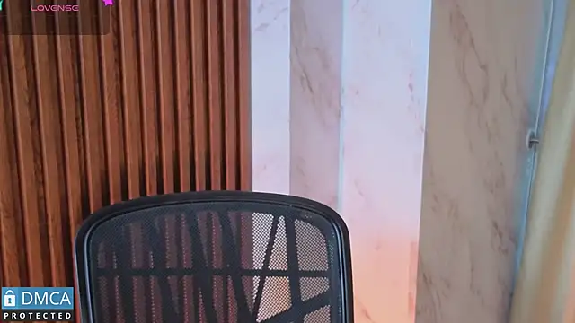 nena cupcake  online show from April 18, 2026, 11:14 am