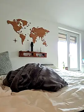 6incheswannacum online show from March 31, 2026, 12:27 pm