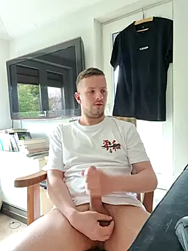 6incheswannacum online show from April 12, 2026, 1:27 pm