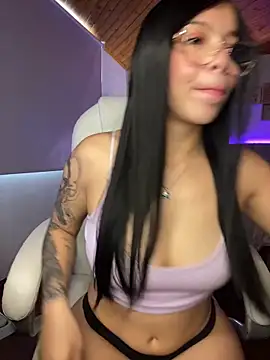 Maddy Piink online show from October 20, 2025, 6:30 pm