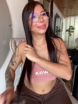 Maddy Piink online show from February 10, 2026, 5:06 pm