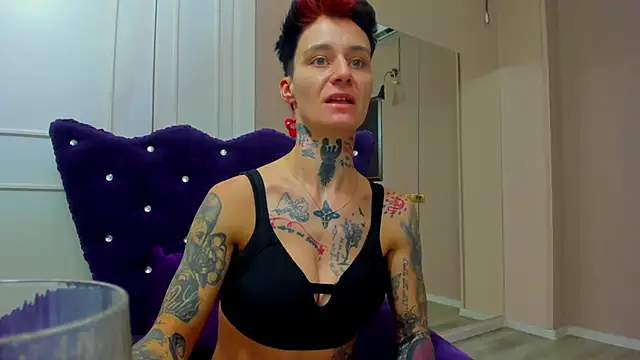 Kennysx online show from December 3, 2025, 7:45 pm