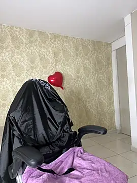 MorenaLush Eup online show from April 22, 2026, 1:08 am