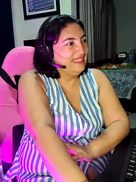 lina maria99 online show from October 5, 2025, 7:07 am