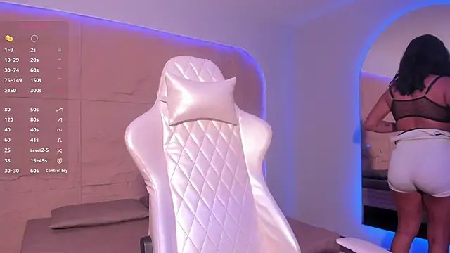 HannahMontgomery online show from February 8, 2026, 7:06 pm