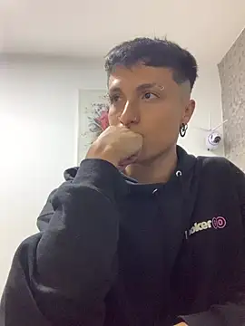 Snapshot of Milan_Bach chatting on March 25, 2026, 5:57 am Milan Bach online show from March 25, 2026, 5:57 am