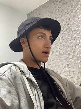 Snapshot of Milan_Bach chatting on March 29, 2026, 7:30 am Milan Bach online show from March 29, 2026, 7:30 am