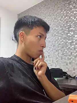 Snapshot of Milan_Bach chatting on March 30, 2026, 6:36 am Milan Bach online show from March 30, 2026, 6:36 am