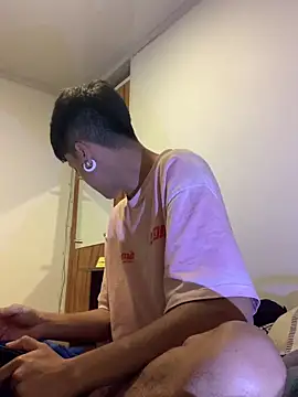 Milan Bach online show from May 25, 2026, 11:55 pm