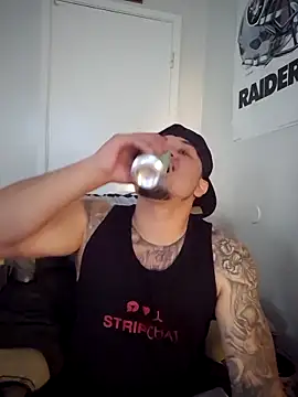 Snapshot of realdeep559 chatting on October 13, 2025, 8:09 pm realdeep559 online show from October 13, 2025, 8:09 pm