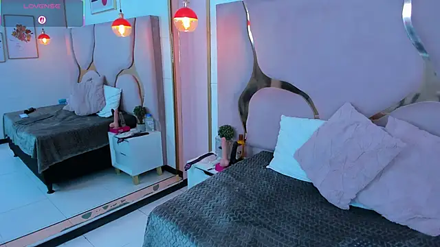 Maiyajoness online show from February 6, 2026, 5:12 am