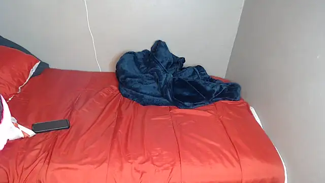 Lunalee online show from October 20, 2025, 2:12 am