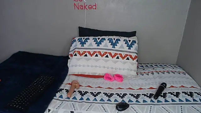 Lunalee online show from November 20, 2025, 9:42 am