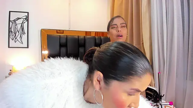 GiorgineTaylor online show from September 26, 2025, 11:03 am