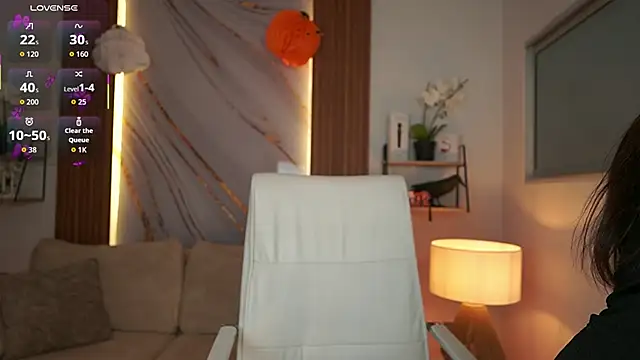 MilaCrave online show from October 24, 2025, 12:01 pm