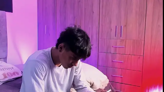 ZYZZ1312 online show from October 15, 2025, 5:24 pm